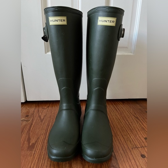 Hunter Women’s Original Tall Rainboot - Adjustable - Picture 2 of 2